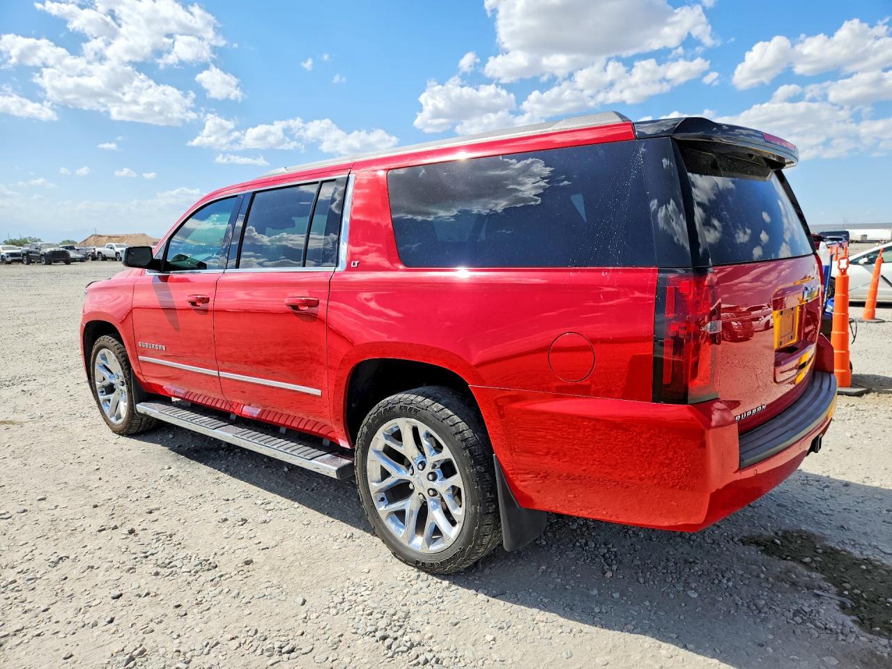 2019 Chevrolet Suburban K1500 Lt - Фото 2