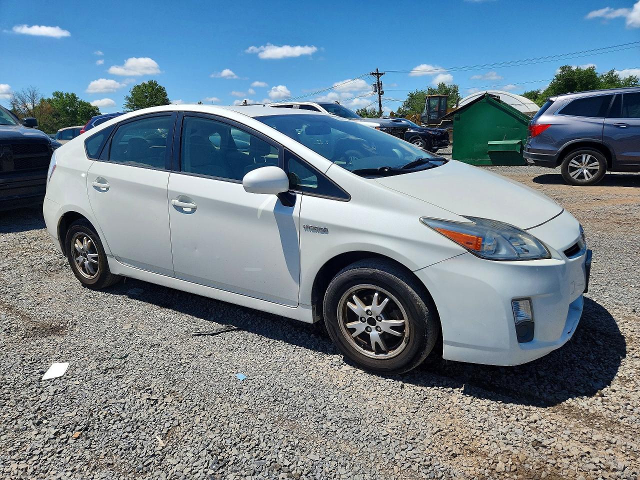 2011 Toyota Prius Three - Фото 4