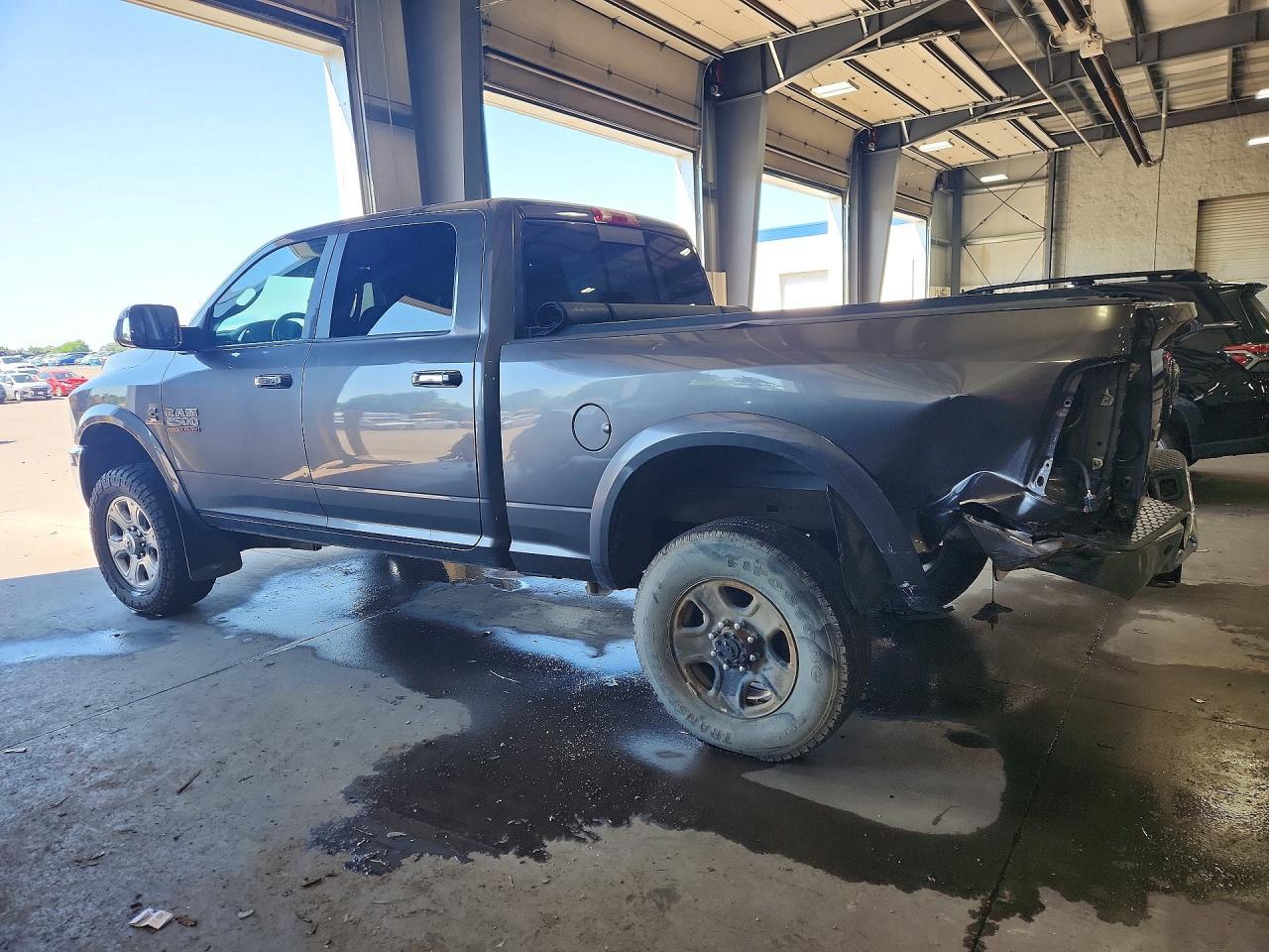 2015 Ram 2500 Laramie - Фото 2