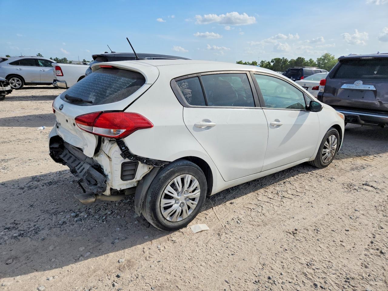 2017 Kia Forte5 Lx - Фото 3