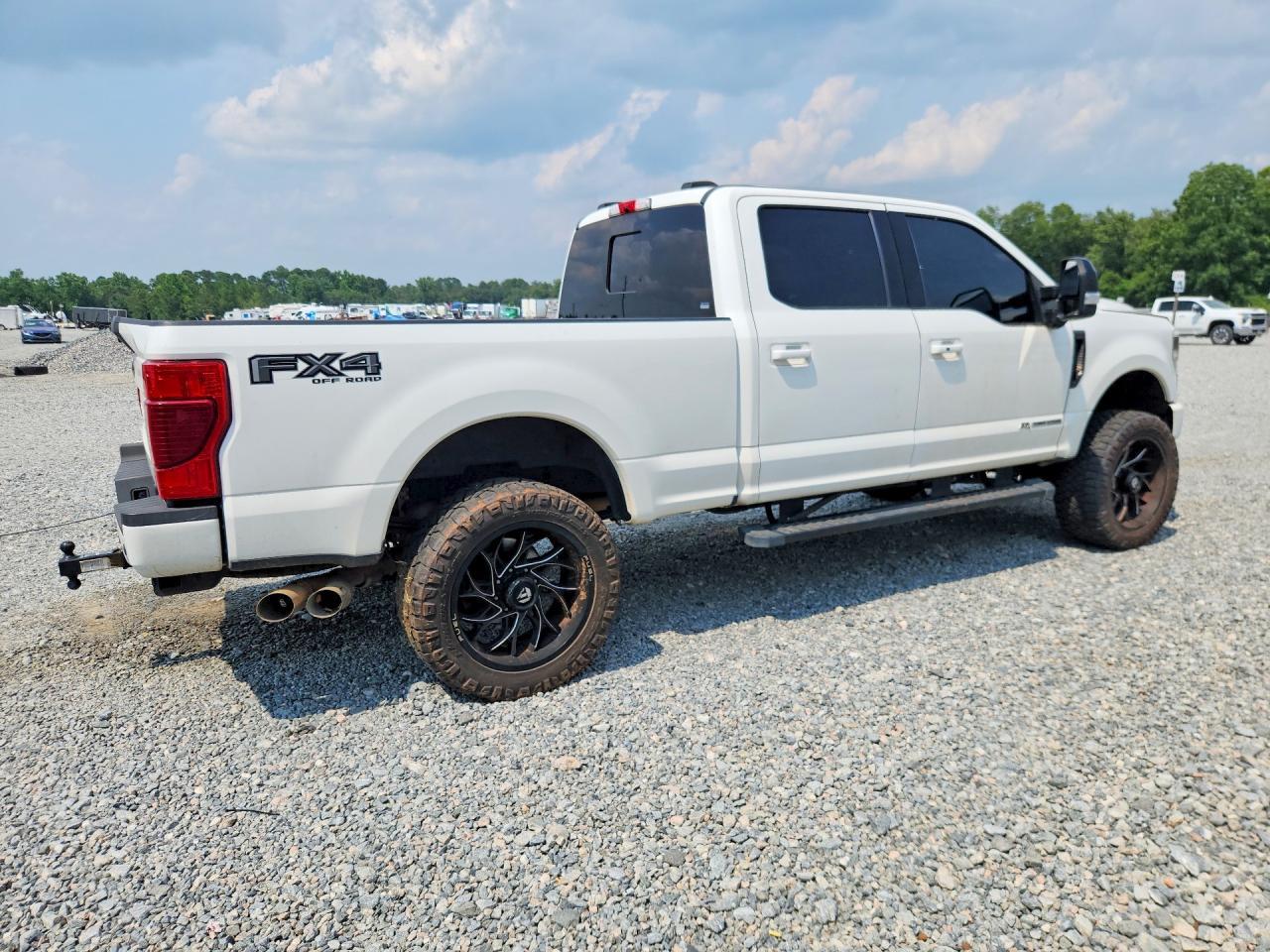 2022 Ford F250 Super Duty - Фото 3