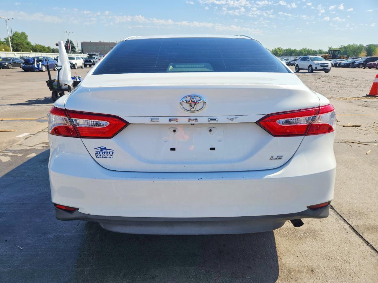 2018 Toyota Camry Le - Фото 6
