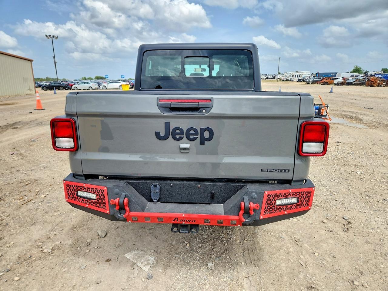 2020 Jeep Gladiator Sport - Фото 6