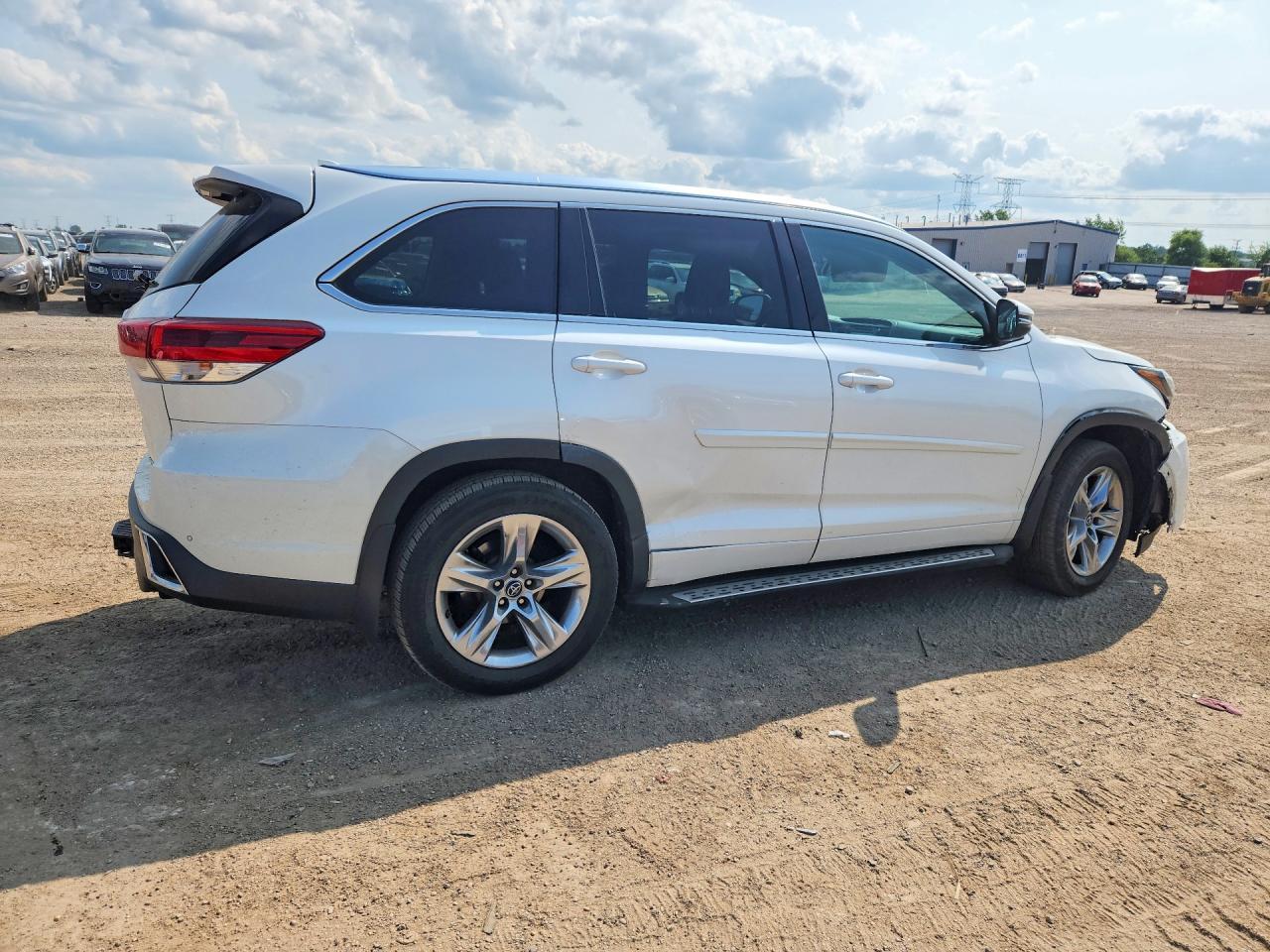 2019 Toyota Highlander Limited - Фото 3