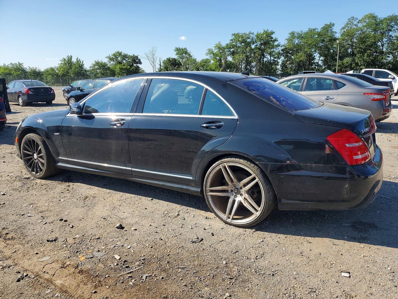 2011 Mercedes-Benz S 400 - Фото 2