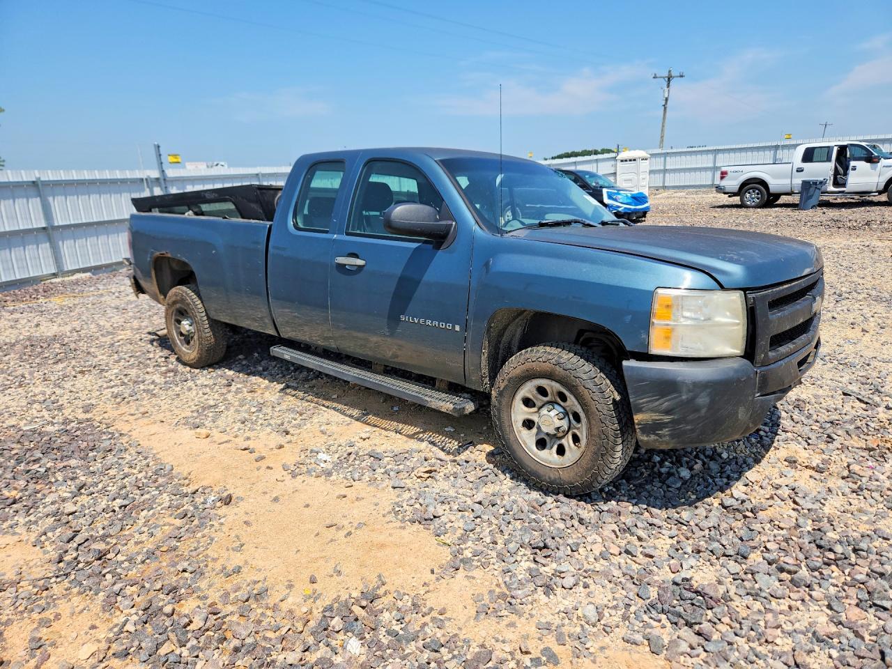 2009 Chevrolet Silverado C1500 - Image 4