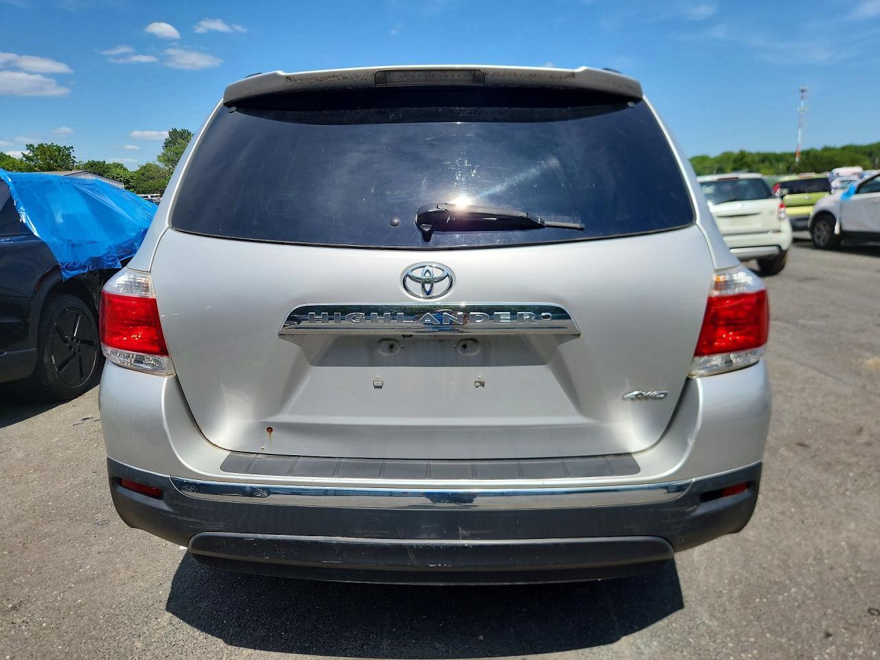 2013 Toyota Highlander Se - Image 6