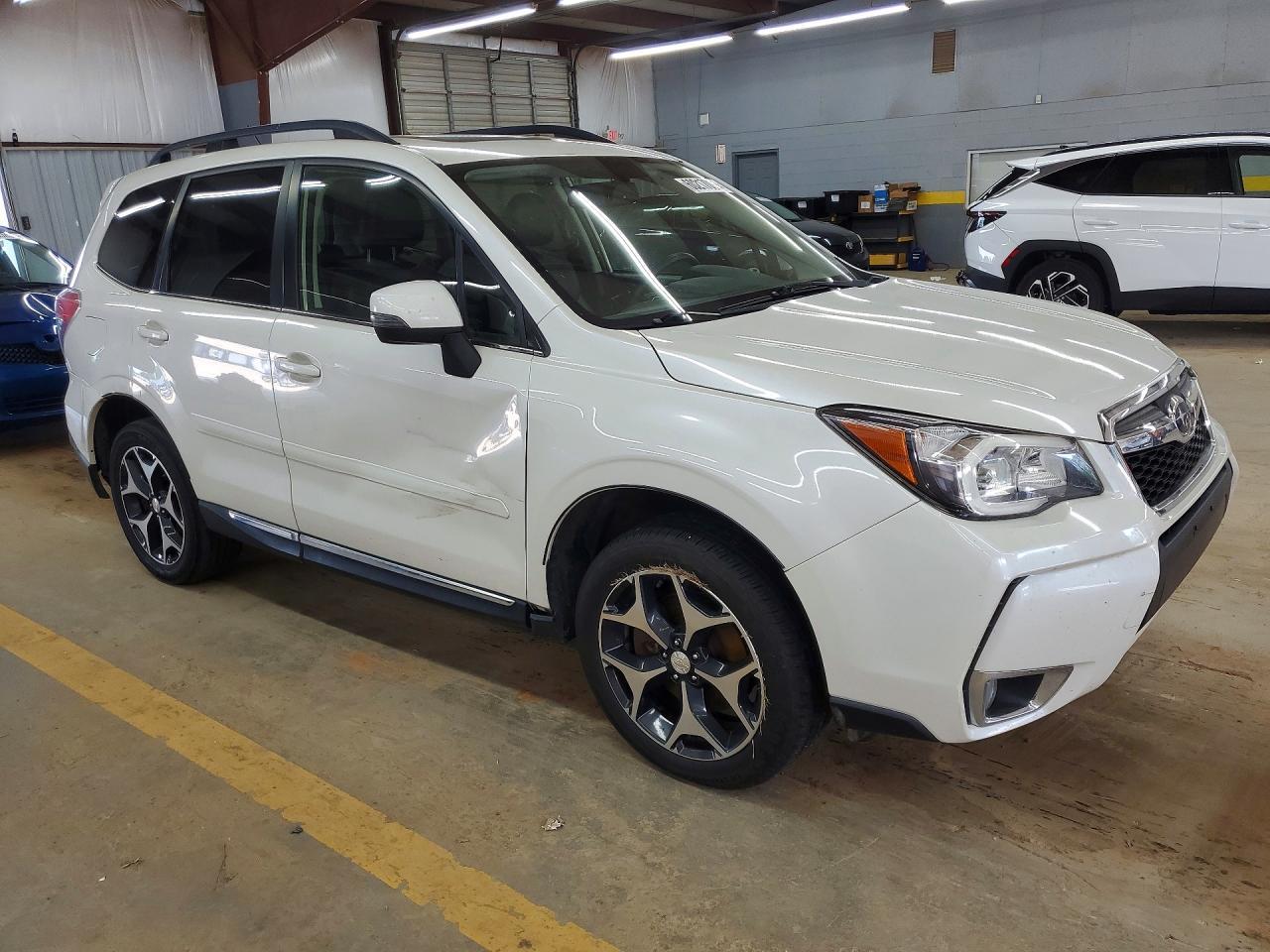 2015 Subaru Forester 2.0Xt Touring - Фото 4