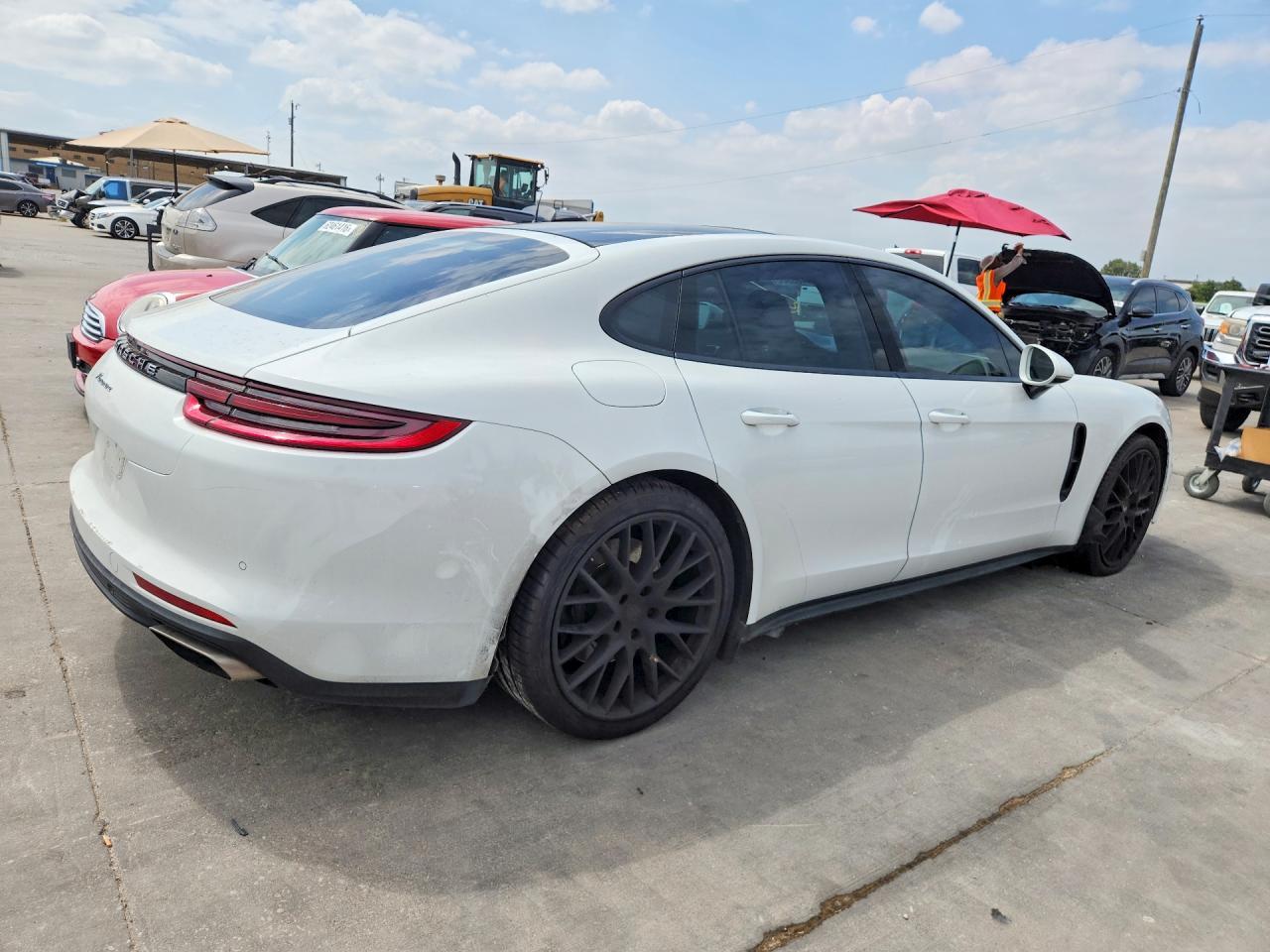 2019 Porsche Panamera Base - Фото 3