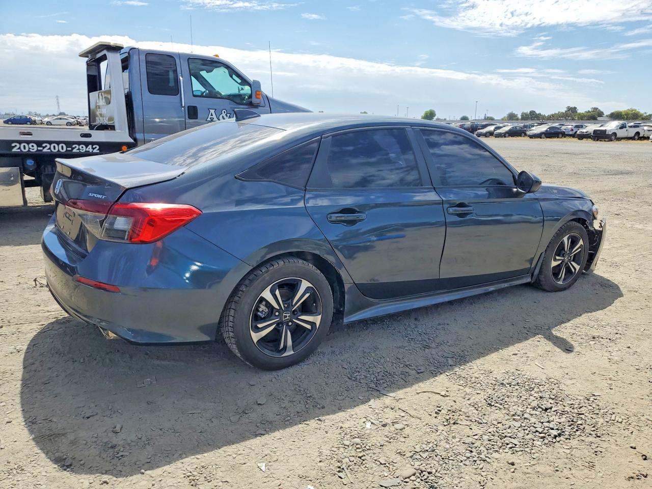 2025 Honda Civic Sport - Фото 3