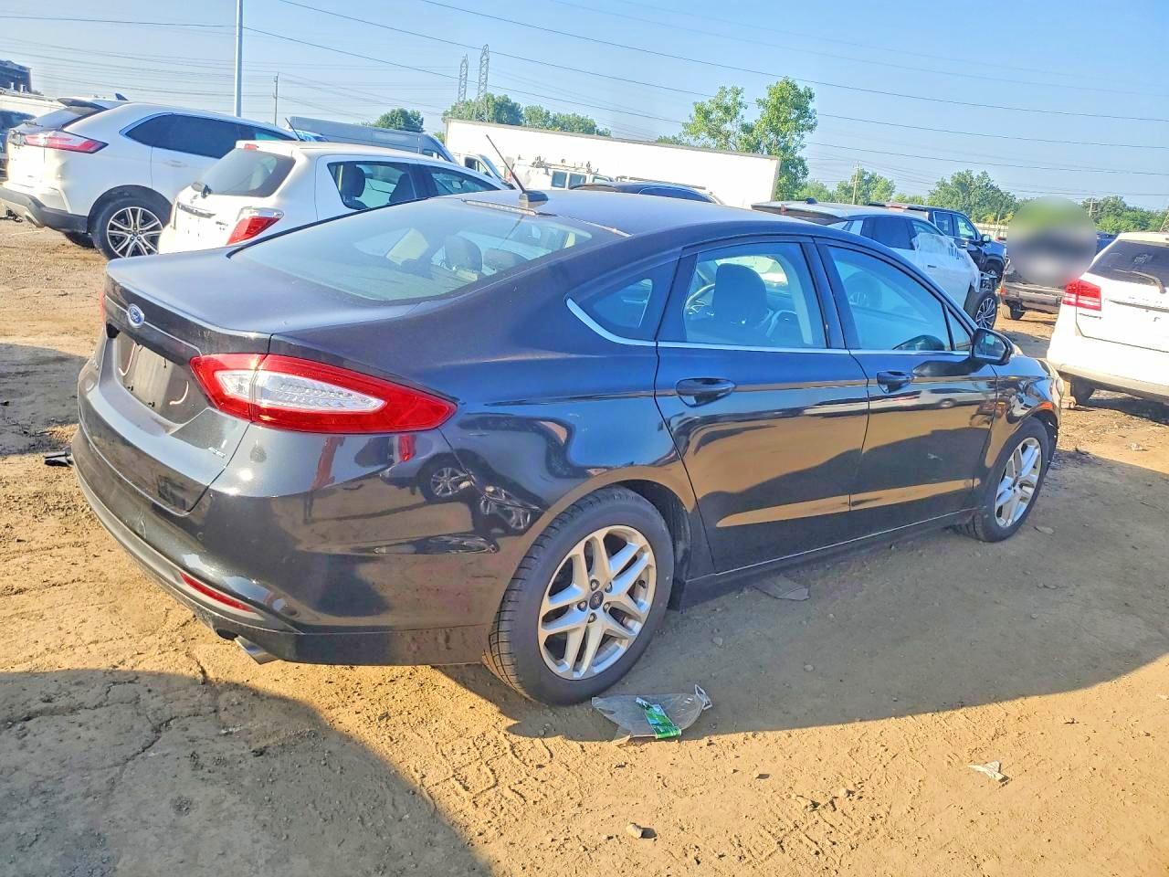 2015 Ford Fusion Se - Image 3