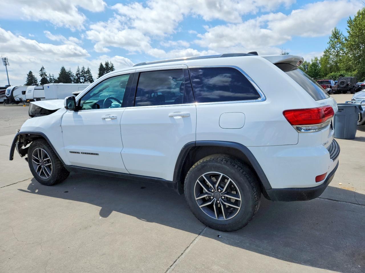 2019 Jeep Grand Cherokee Laredo - Фото 2