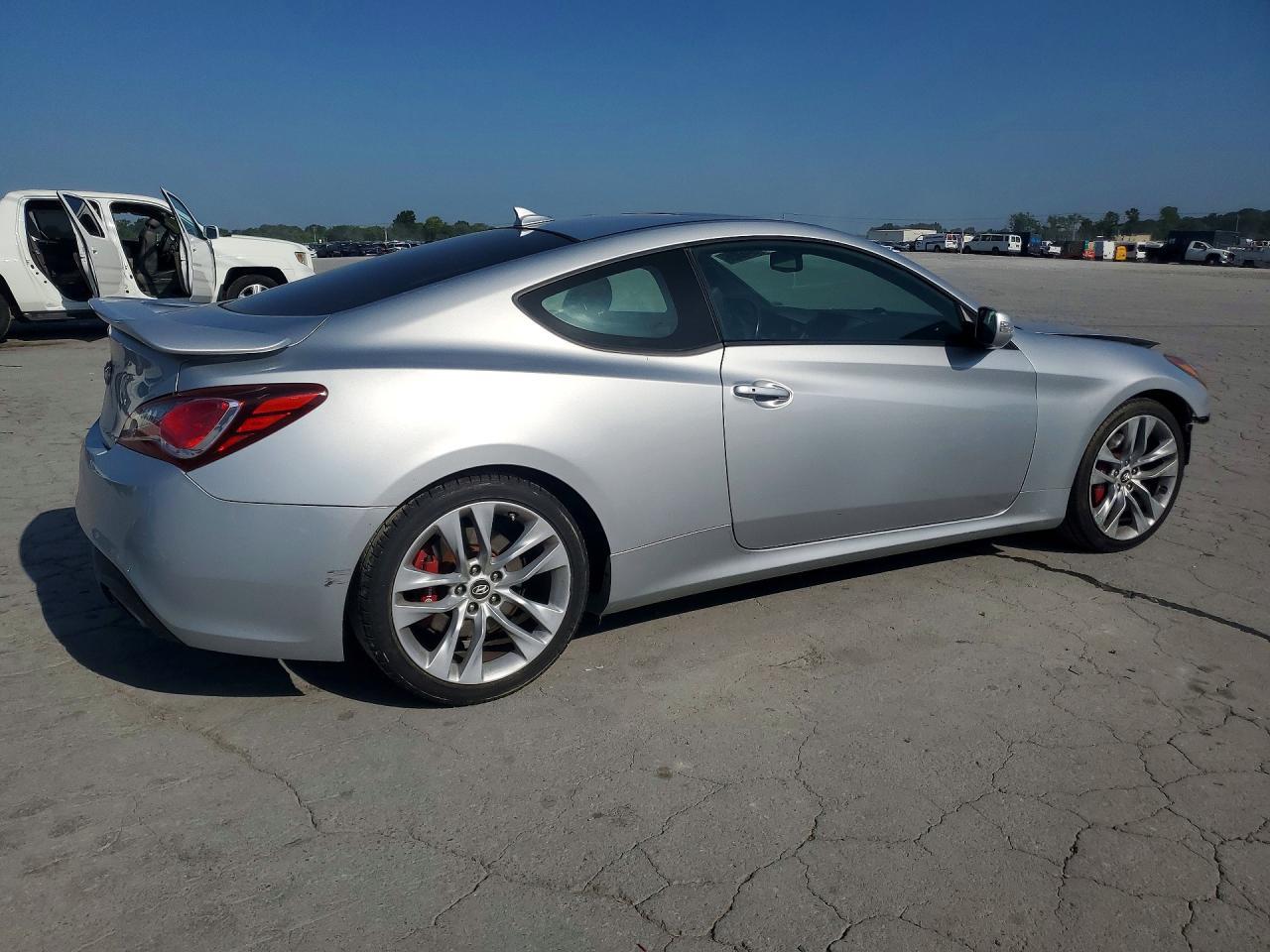 2013 Hyundai Genesis Coupe 3.8L - Image 3