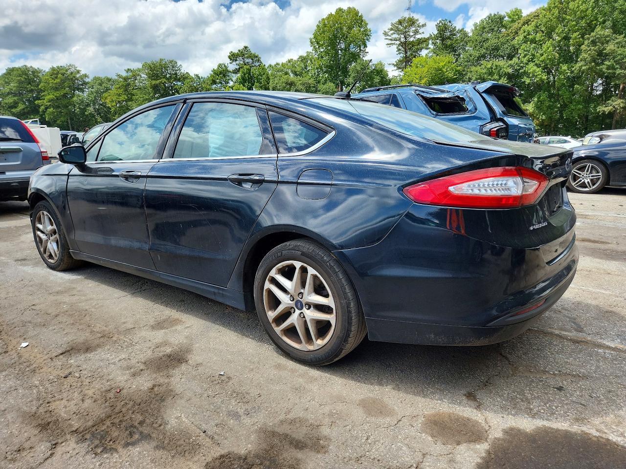 2014 Ford Fusion Se - Фото 2