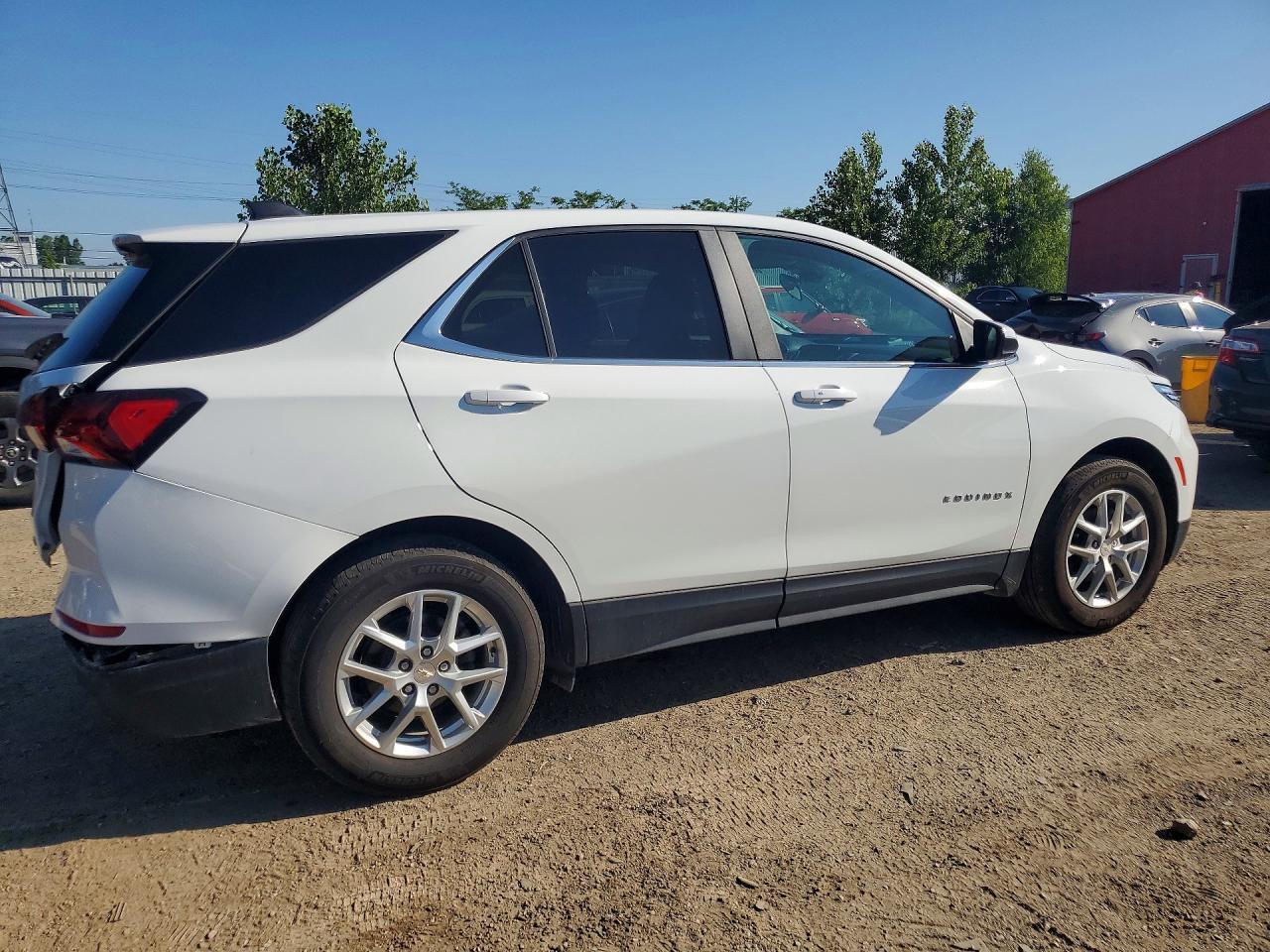 2024 Chevrolet Equinox - Image 3