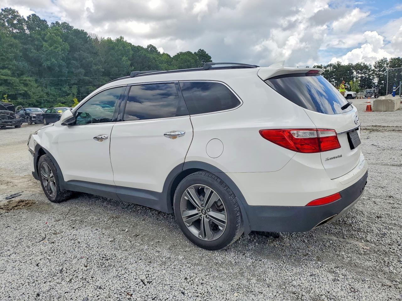 2015 Hyundai Santa Fe Gls - Фото 2