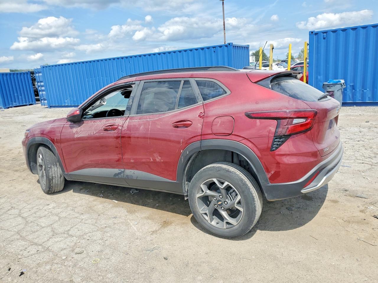 2025 Chevrolet Trax 1Lt - Image 2