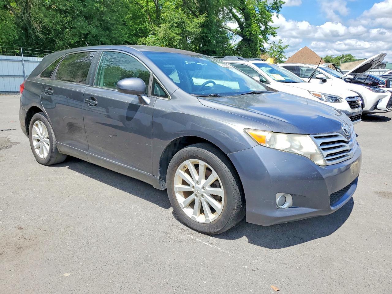 2012 Toyota Venza Le - Image 4
