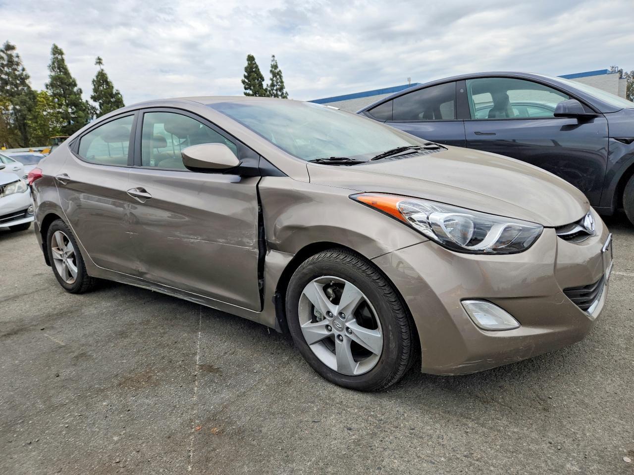 2012 Hyundai Elantra Gls - Фото 4