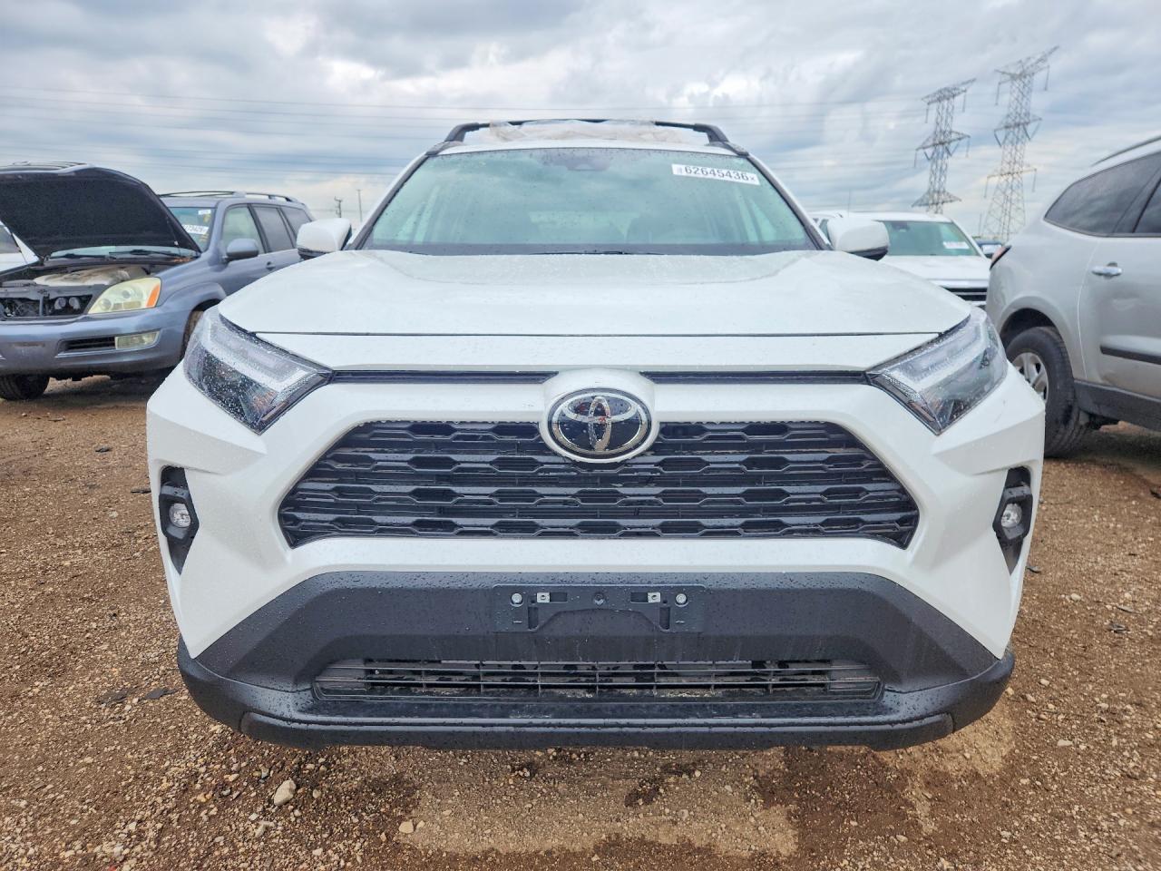 2025 Toyota Rav4 Xle Premium - Image 5