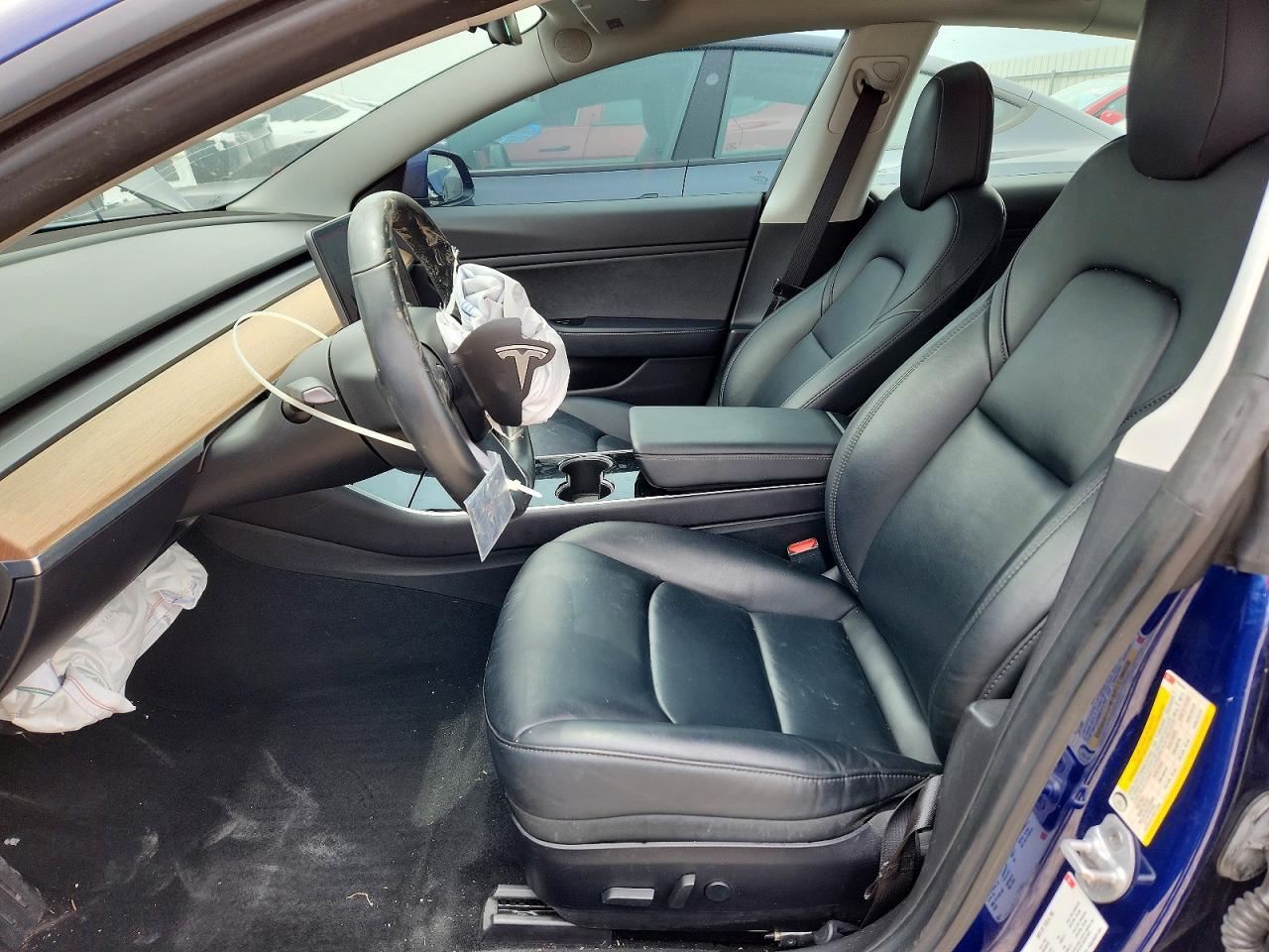 2019 Tesla Model 3 - Фото 7
