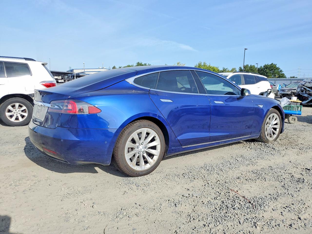 2016 Tesla Model S - Image 3