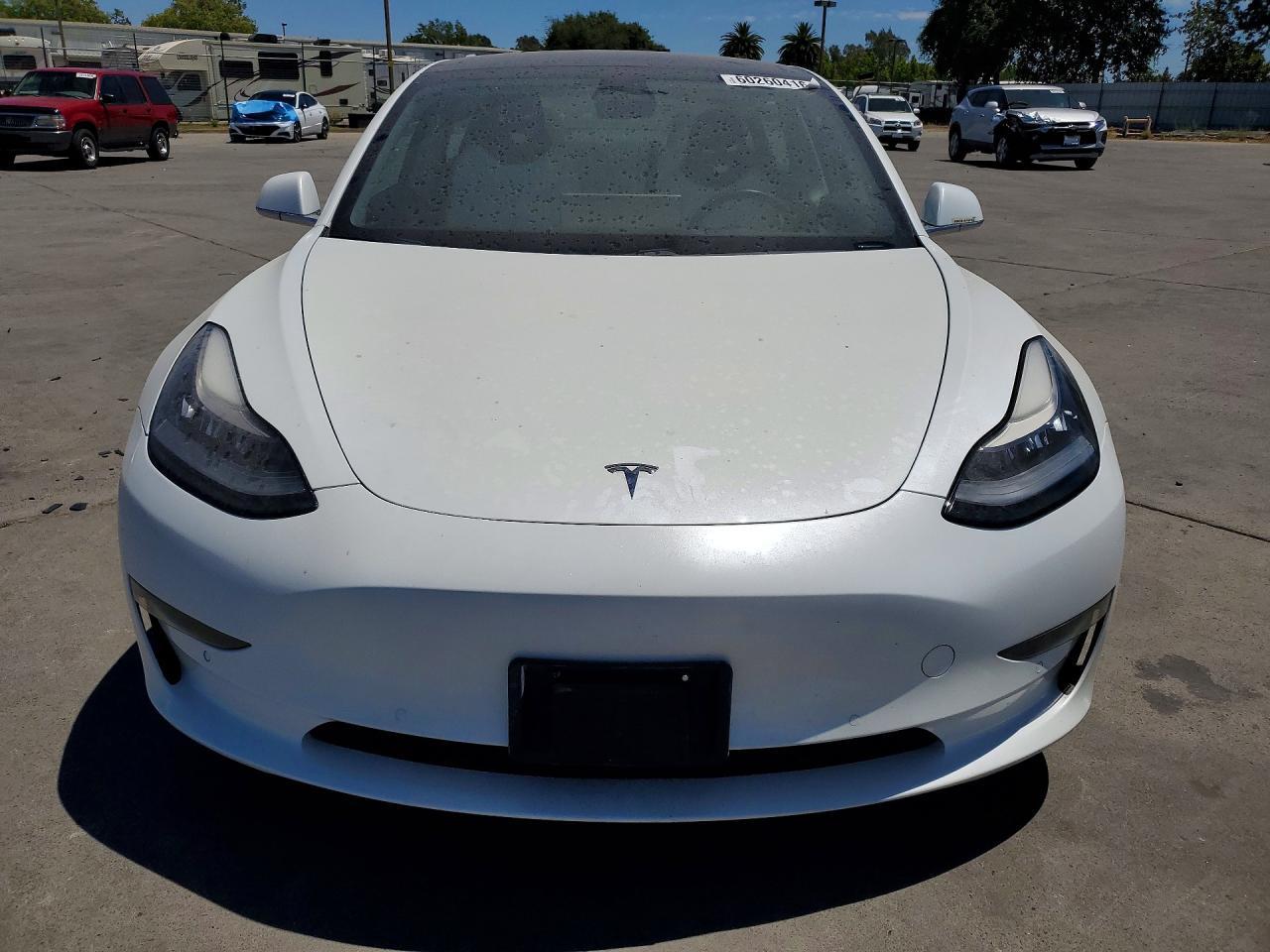 2020 Tesla Model 3 - Фото 5