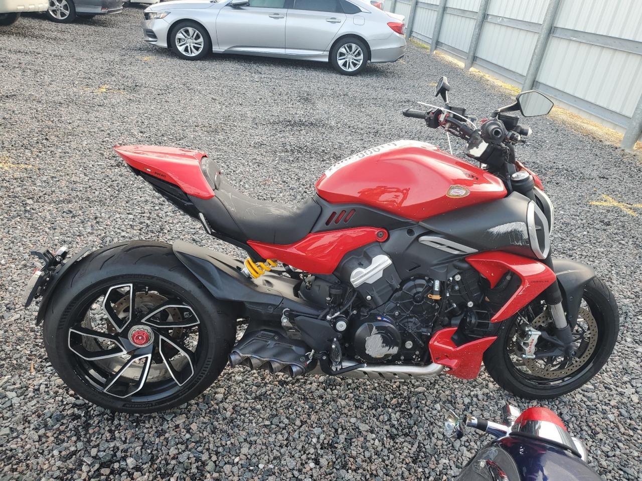 2023 Ducati Diavel V4