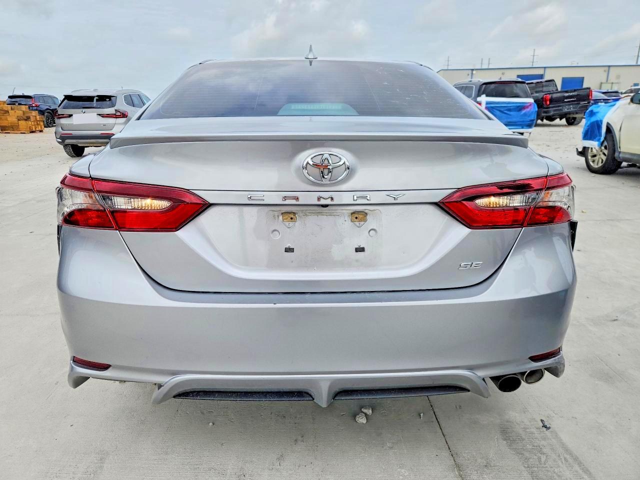 2023 Toyota Camry Se - Image 6