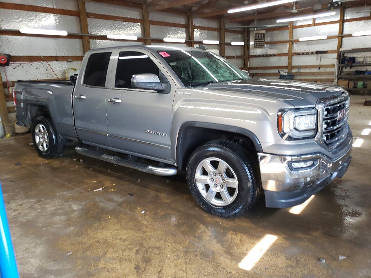 2017 GMC Sierra K1500 Slt - Image 4