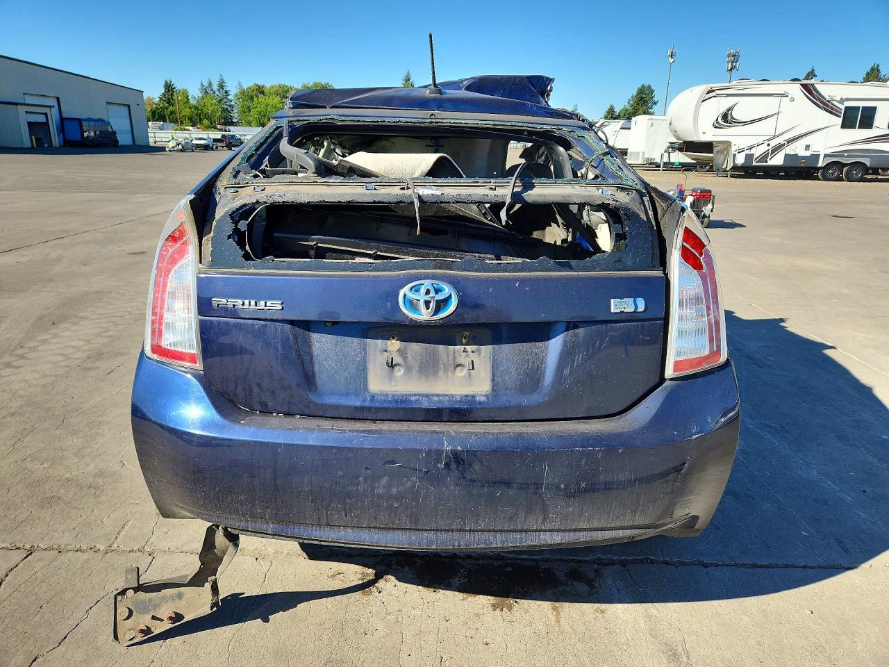 2014 Toyota Prius Three - Image 6