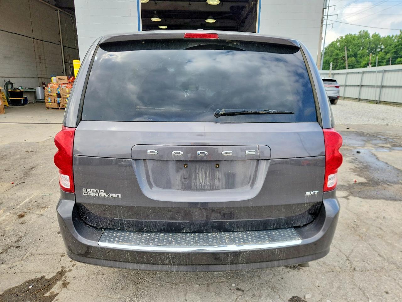 2016 Dodge Grand Caravan Sxt - Фото 6