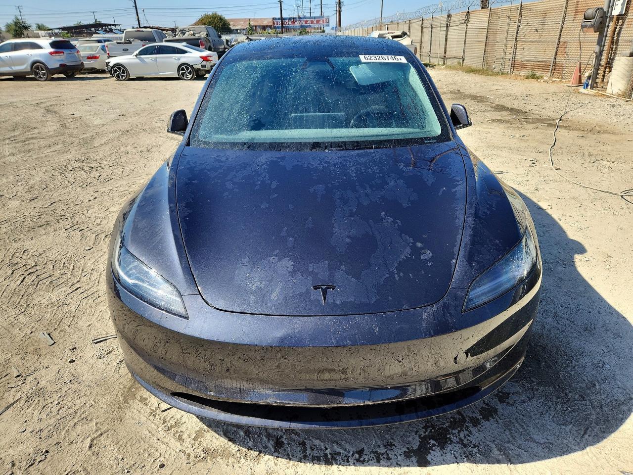 2026 Tesla Model 3 - Фото 5