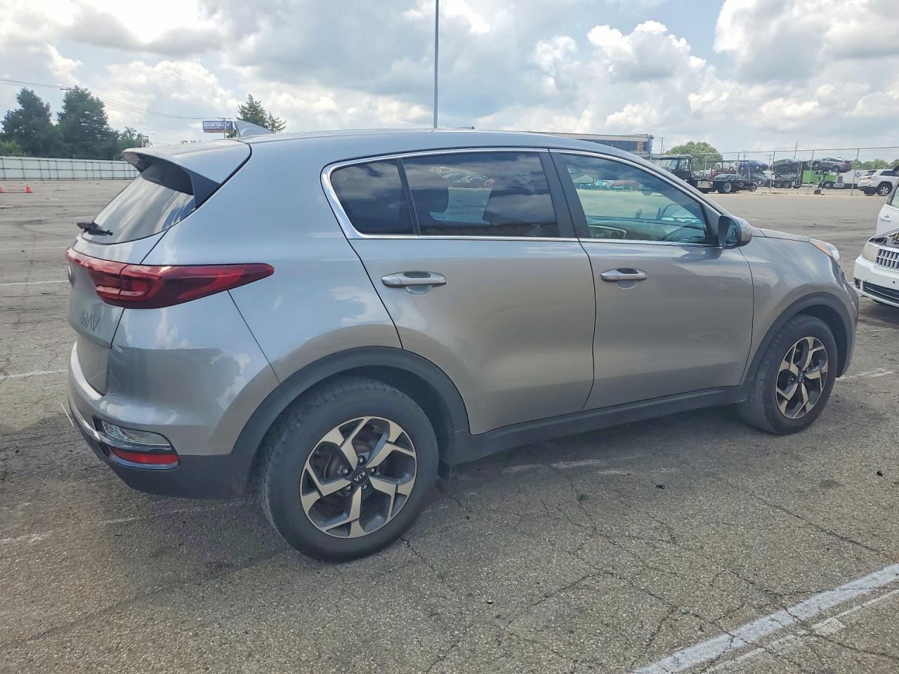 2020 Kia Sportage Lx - Image 3