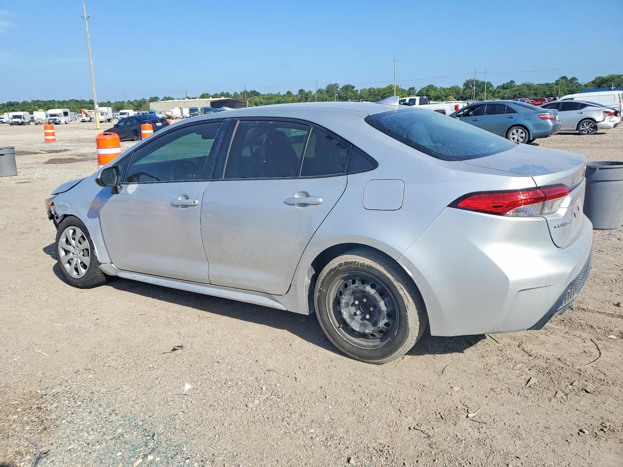 2021 Toyota Corolla Le - Фото 2