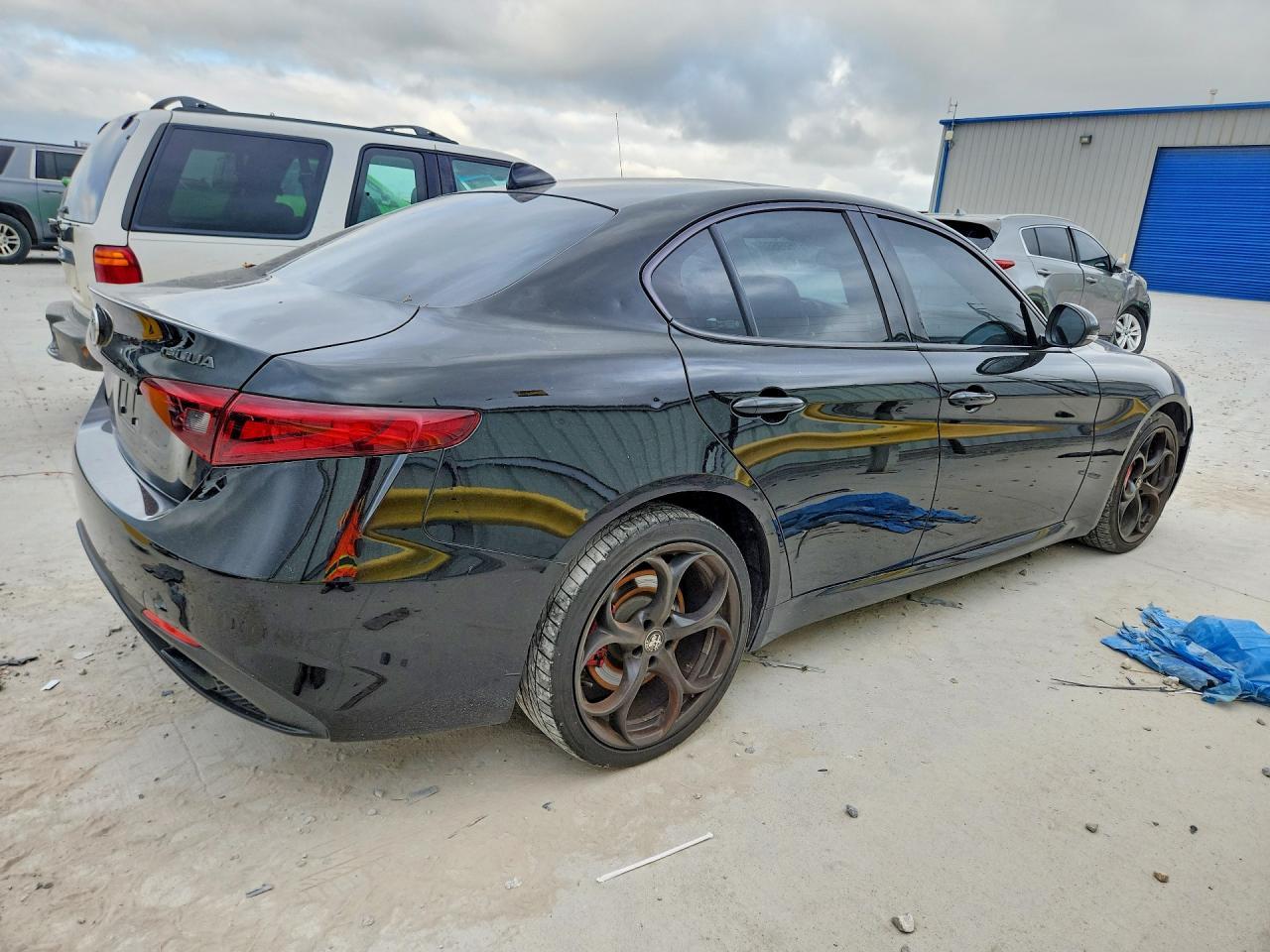2019 Alfa Romeo Giulia Ti - Image 3
