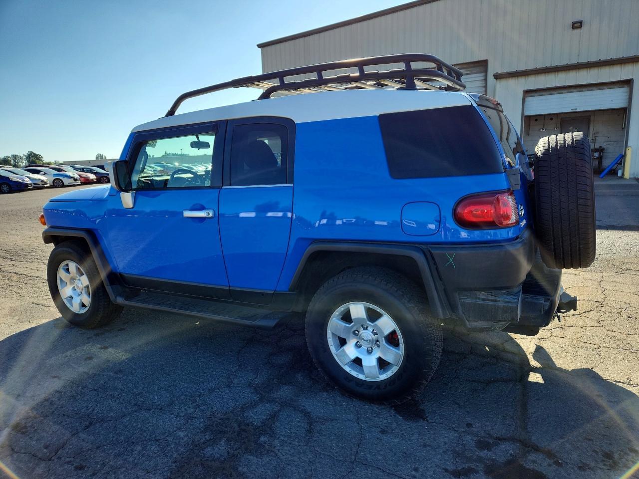 2007 Toyota Fj Cruiser Base - Image 2