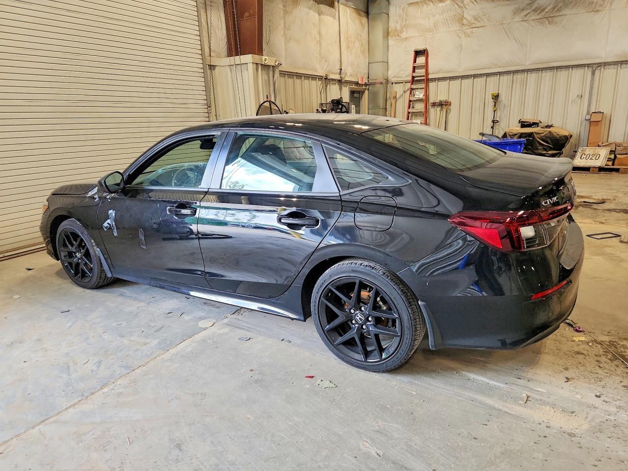 2025 Honda Civic Sport - Фото 2