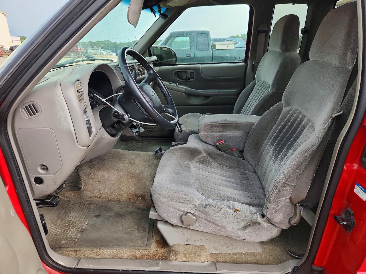 2001 Chevrolet S Truck S10 - Фото 7