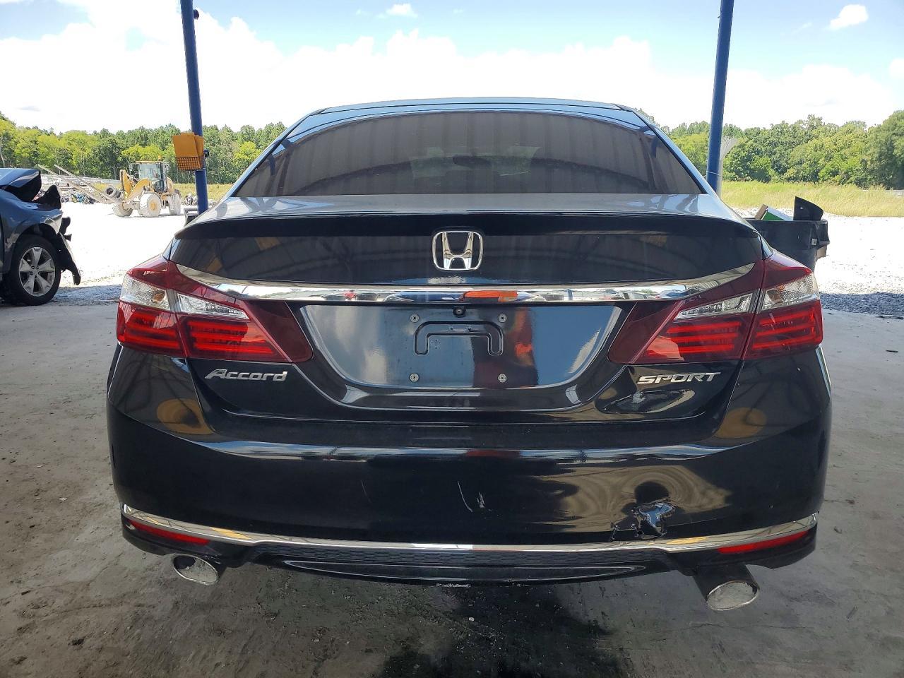 2016 Honda Accord Sport - Image 6