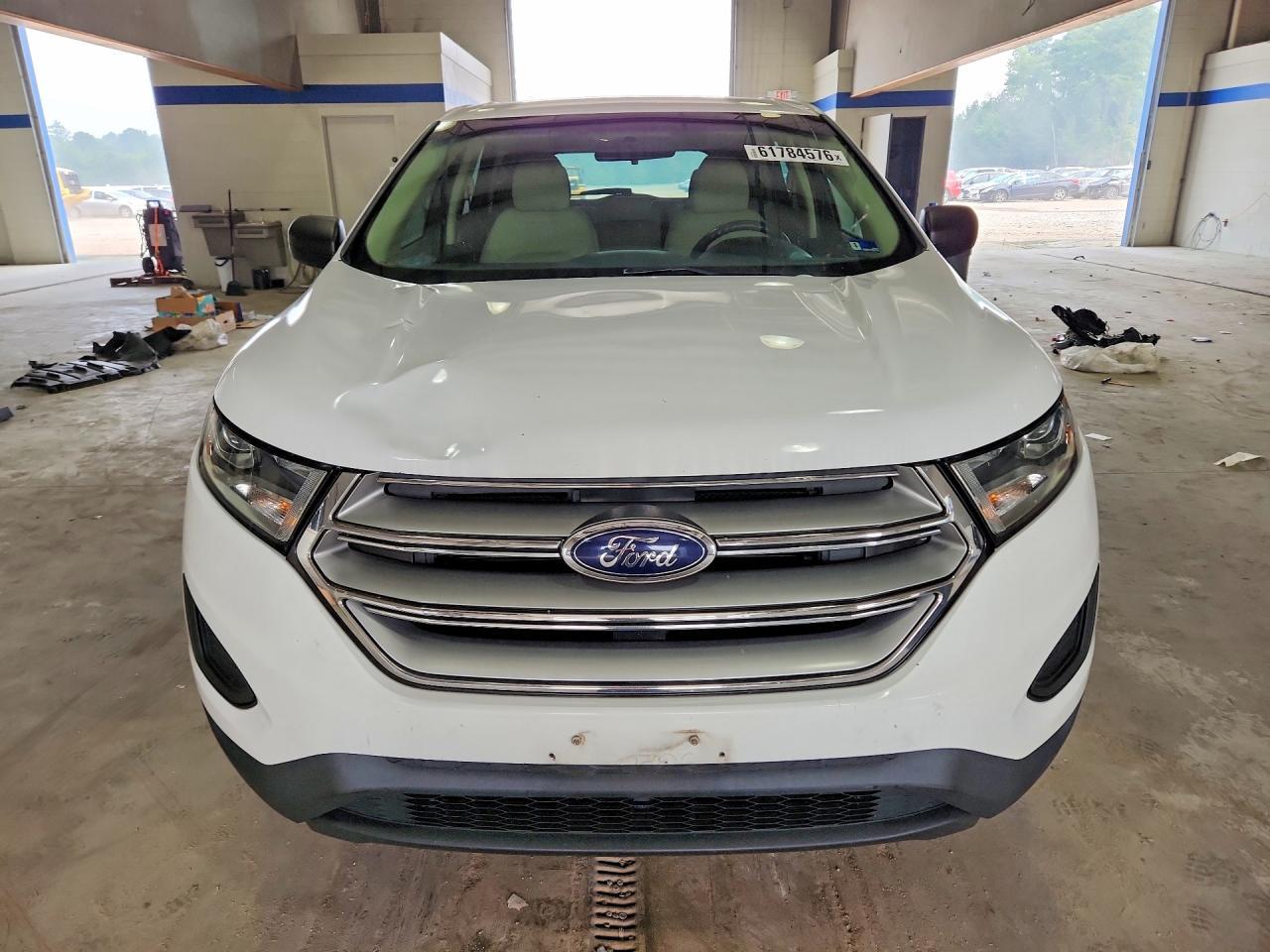 2017 Ford Edge Se - Image 5