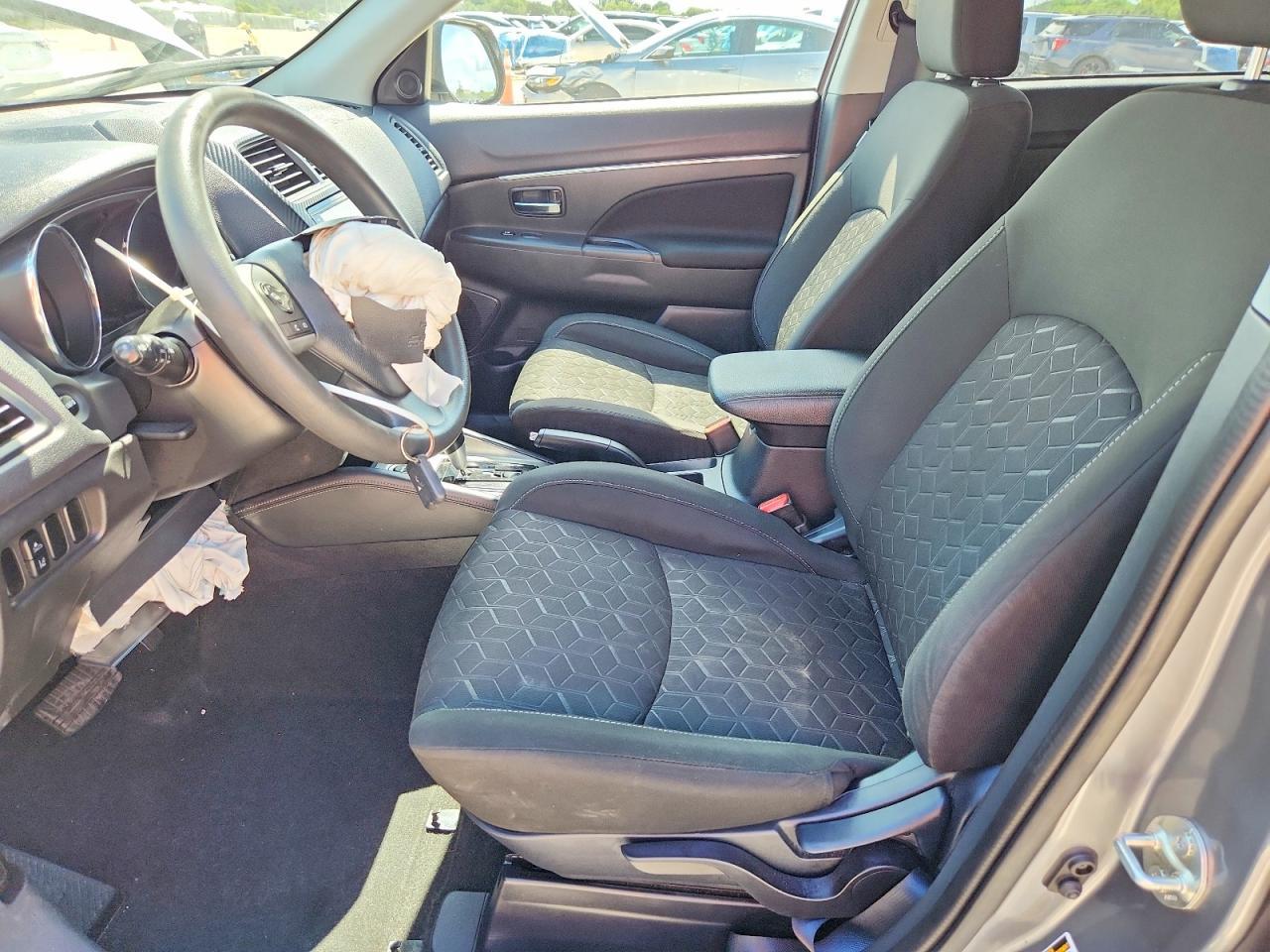 2024 Mitsubishi Outlander Sport S/Se - Фото 7