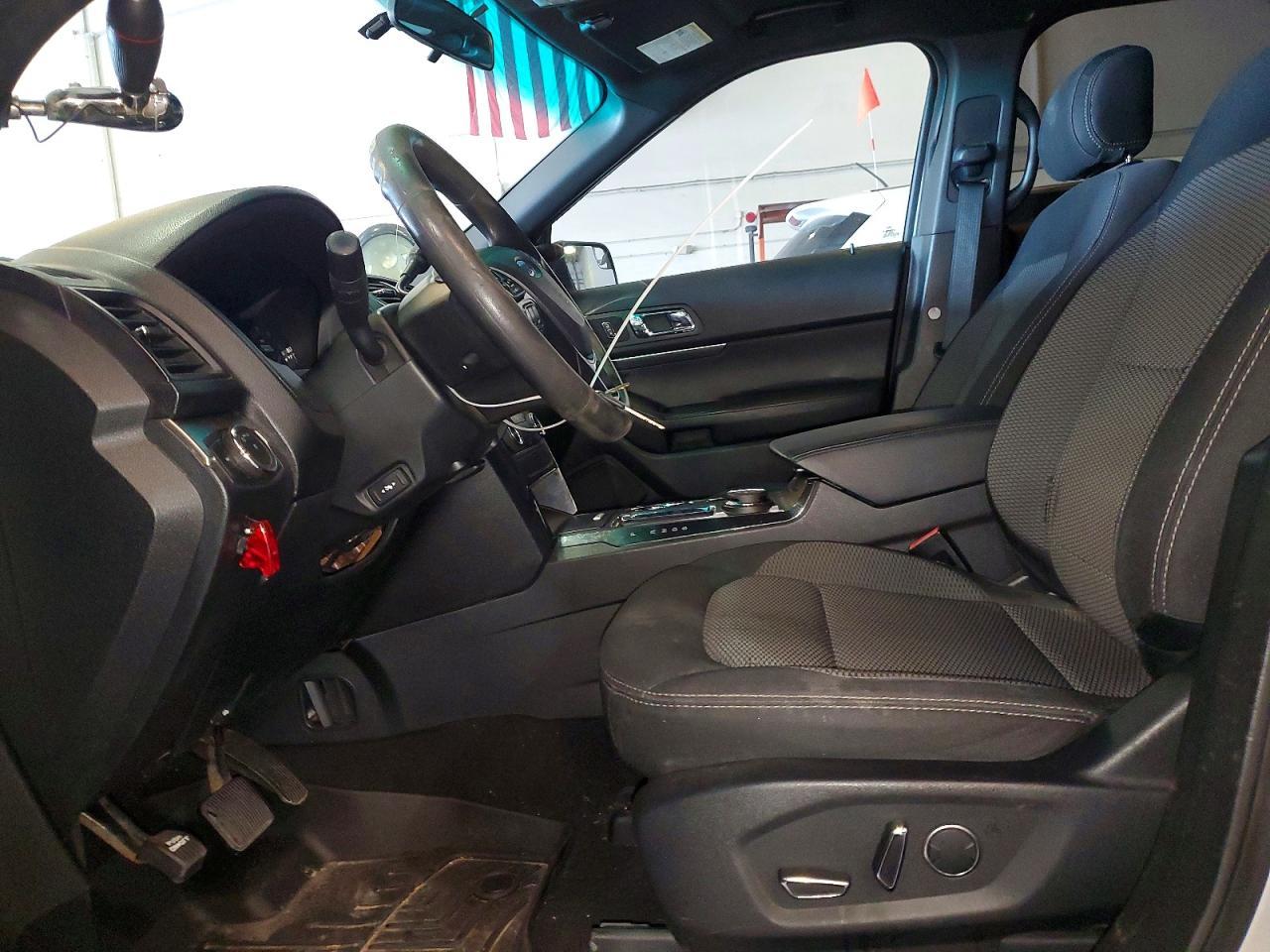 2016 Ford Explorer Police Interceptor - Image 7