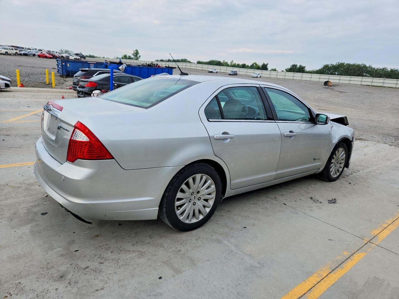 2010 Ford Fusion Hybrid - Фото 3