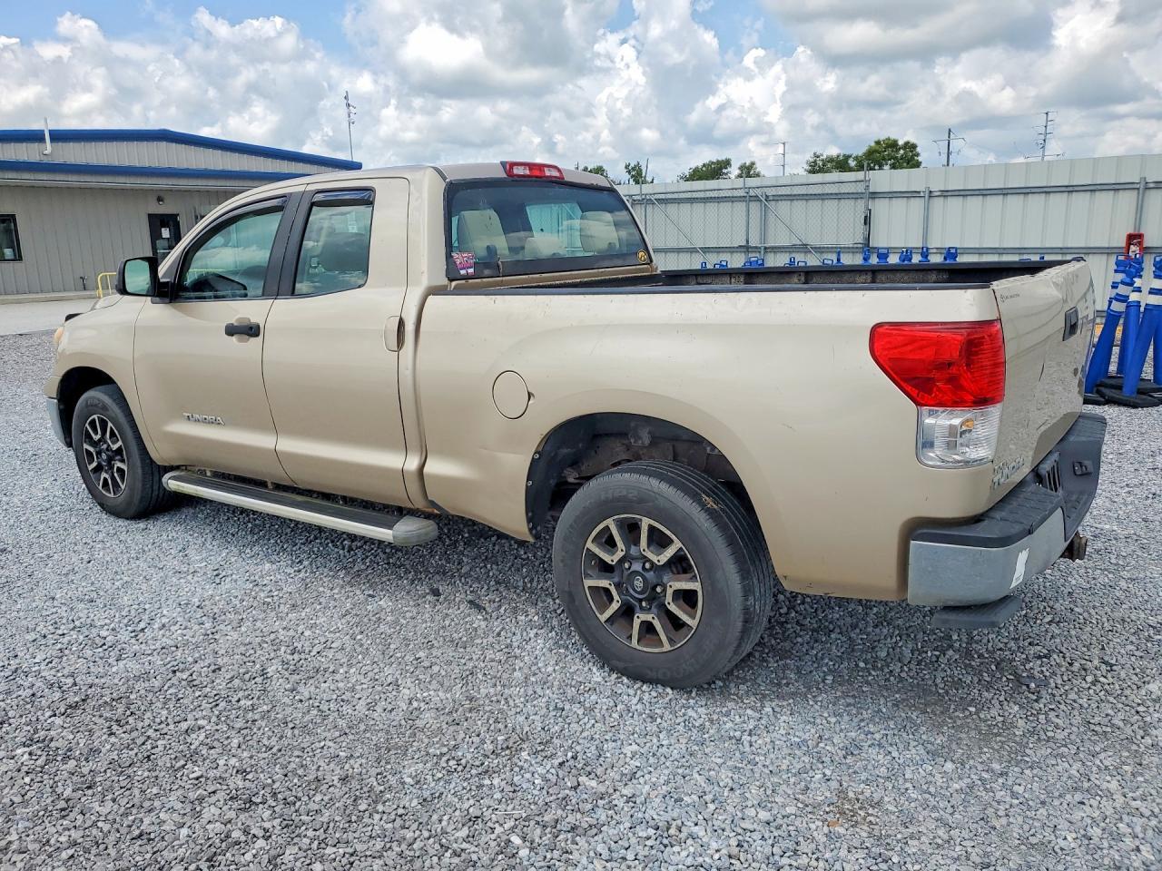 2010 Toyota Tundra Double Cab Sr5 - Фото 2