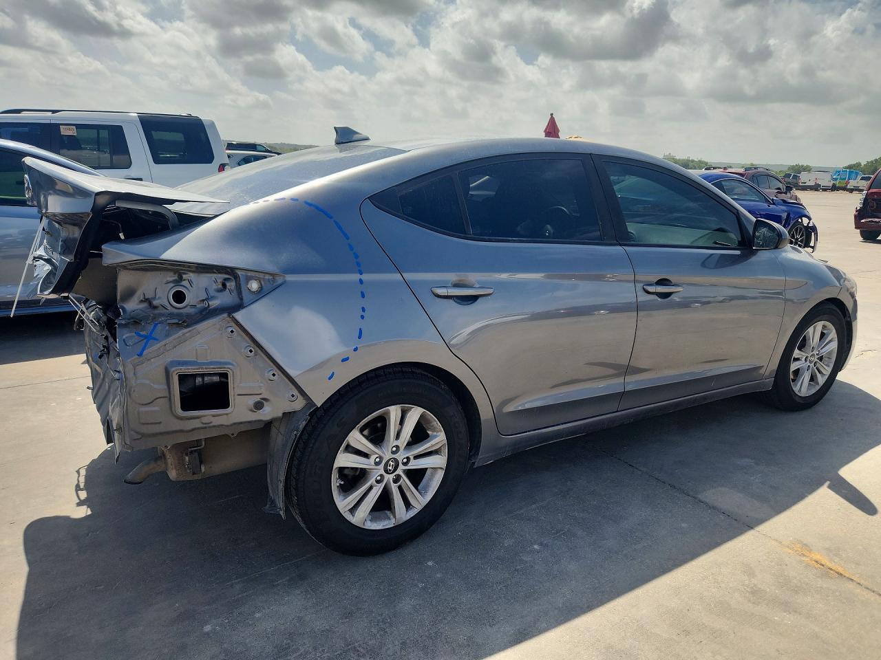 2018 Hyundai Elantra Sel - Фото 3