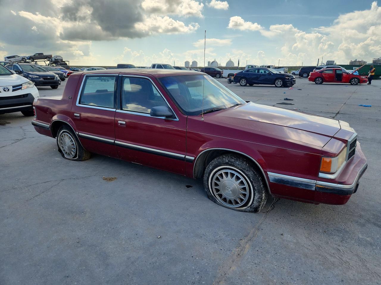 1993 Dodge Dynasty Le - Фото 4