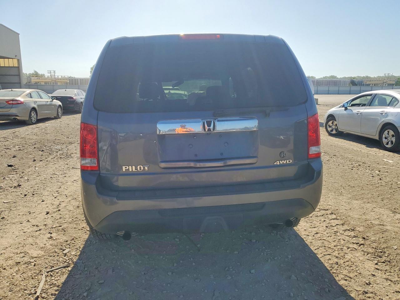 2015 Honda Pilot Lx - Фото 6