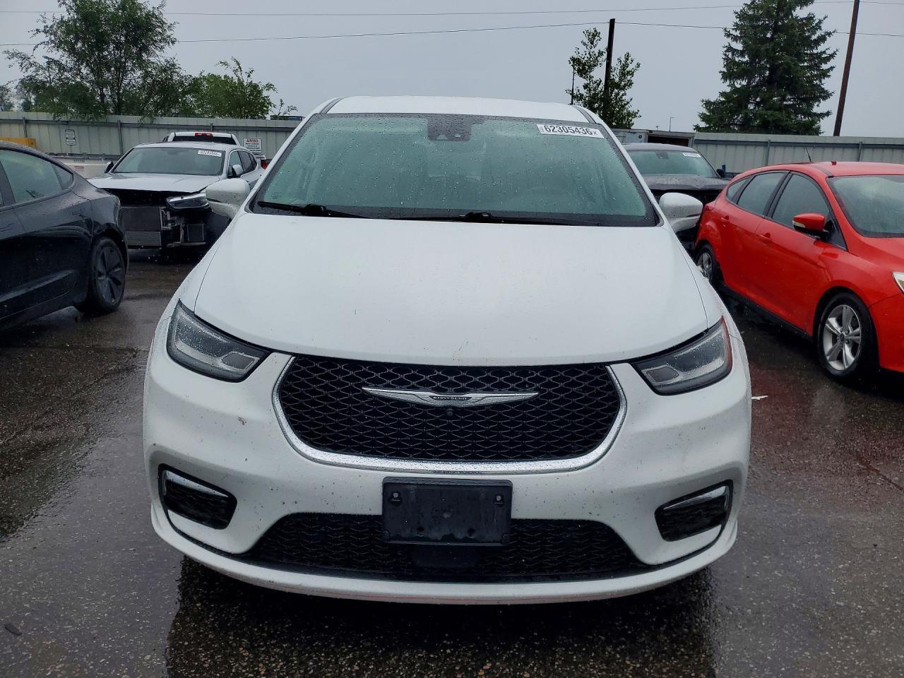 2022 Chrysler Pacifica Hybrid Touring L - Фото 5