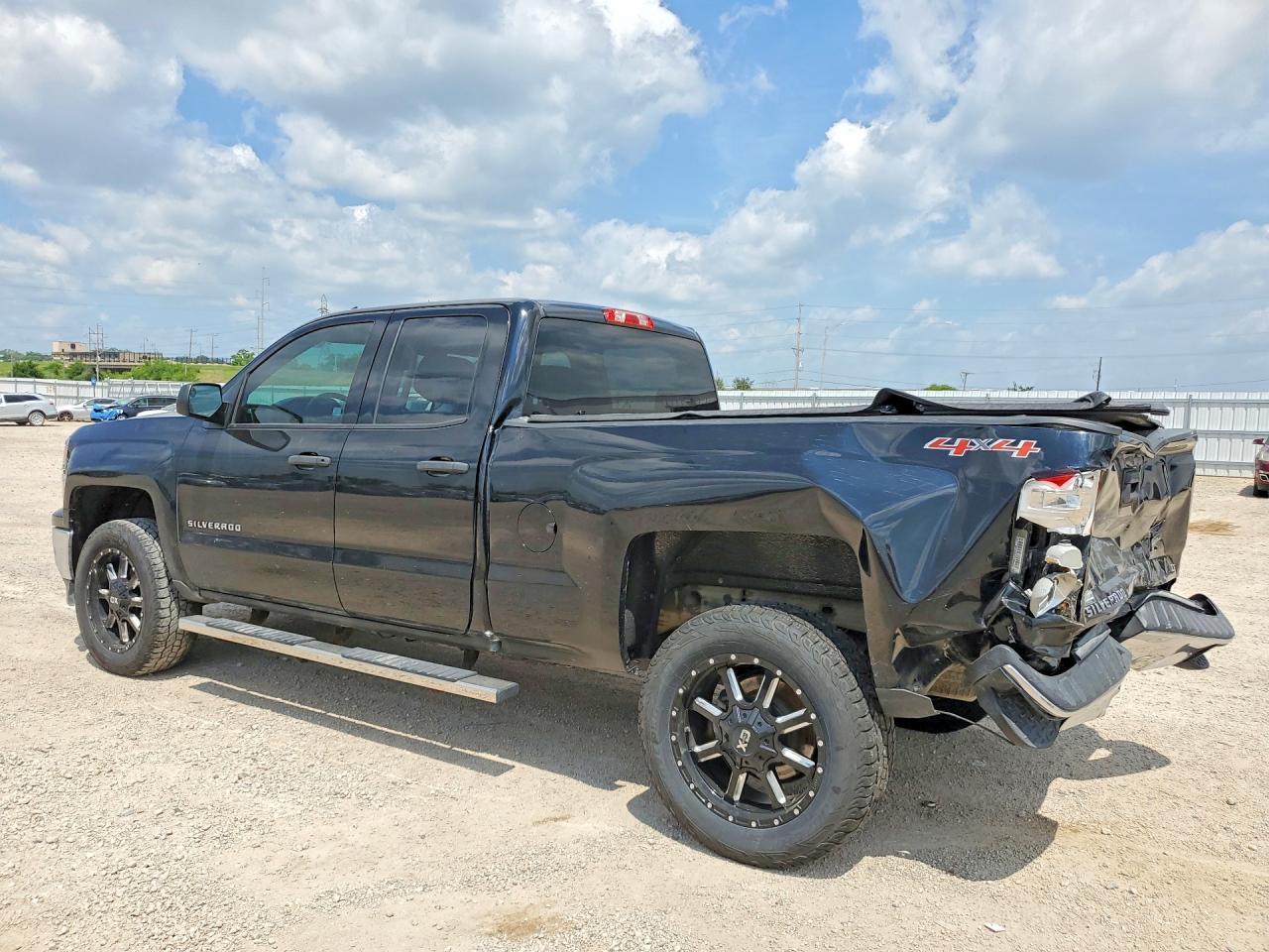2014 Chevrolet Silverado K1500 Lt - Image 2